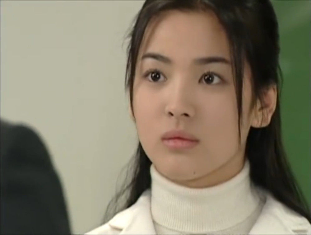 蓝色生死恋恩熙被养母养废芯爱才是真正的大女主