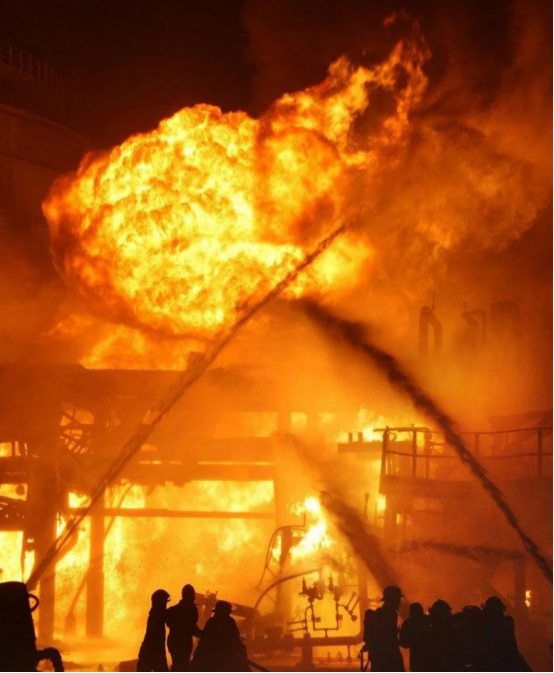 违章吸烟引发火灾致8人遇难!_腾讯新闻