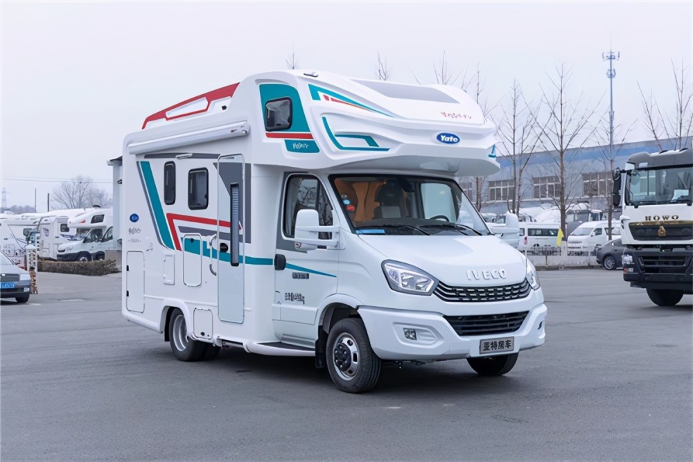 2021款亚特双拓展房车 高端房车的典范