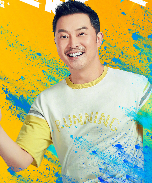 《奔跑吧》新海报,蔡徐坤酷帅,沙溢喜感十足,baby发型太抢镜了