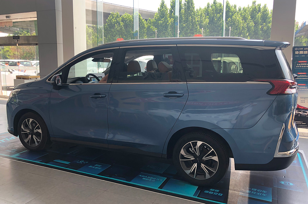 又一款国产保姆车来了上汽大通g50plus解读