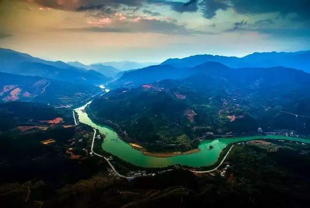 福建省第二大河流九龙江是我国水电站建设最密集的河流之一