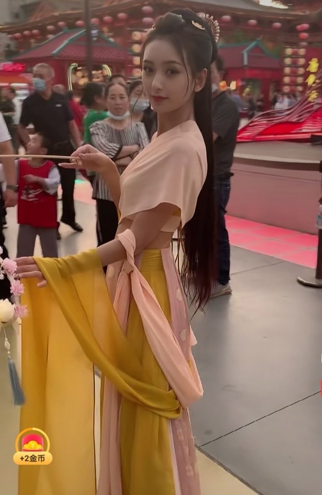 千艺小姐姐虽不是西安的却爱汉服和古筝_腾讯新闻