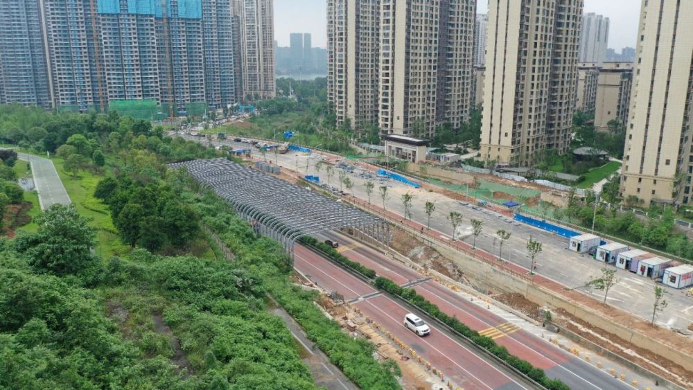 麓景路南延線月底建成通車