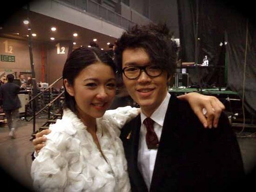 方大同与薛凯琪的16年:"我的生活只有吃饭,唱歌,薛凯琪."_腾讯新闻