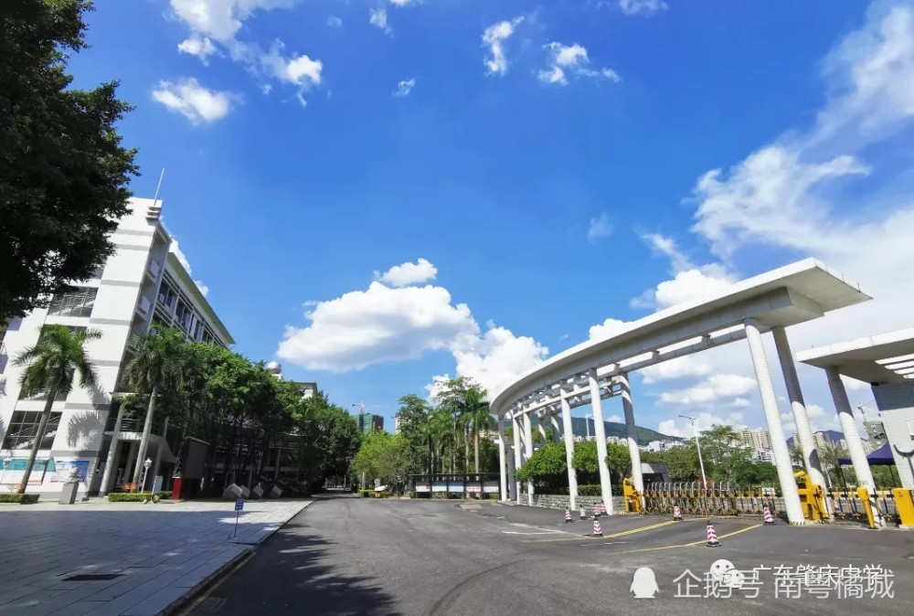广东肇庆首批省一级学校初中部将要迁建,建成后开设96个教学班