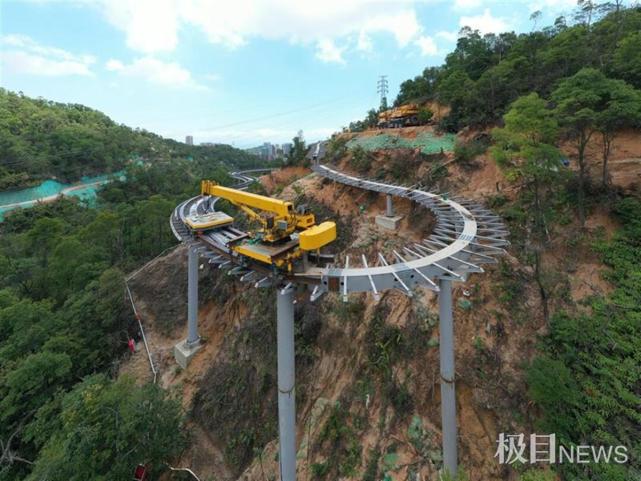 珠海板樟山山地步道钢结构合龙,在汉央企承建,当地又一城市名片