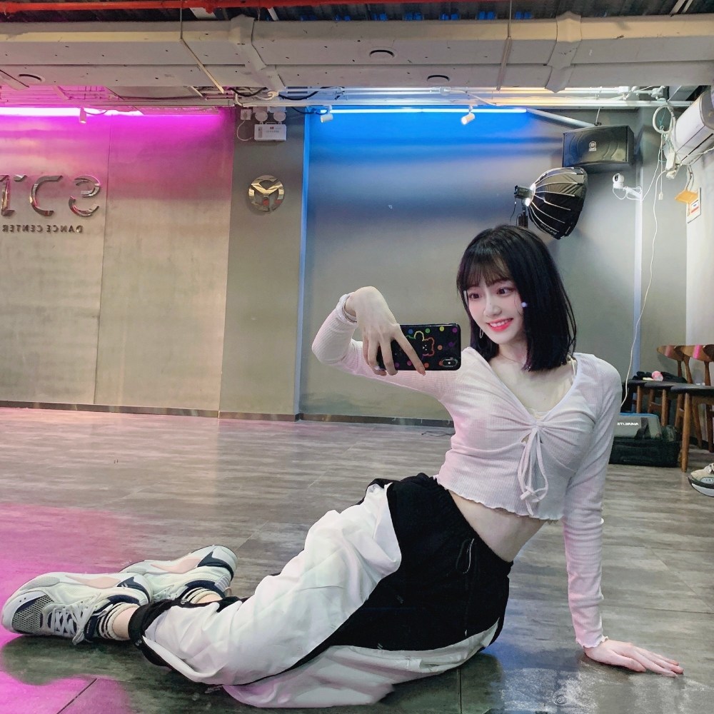 惊天大瓜疑似吴亦凡李汶翰李振宁李希侃与同一个女生暧昧