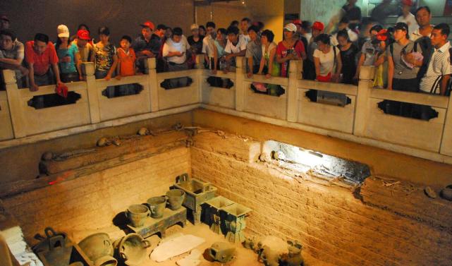 的重要组成部分,比如三皇五帝,夏桀这些名字频繁地出现在各种古籍之中