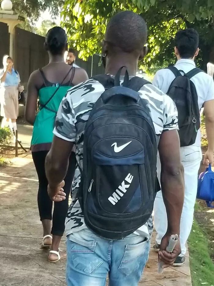 山寨品牌脑洞太大了哈哈哈哈