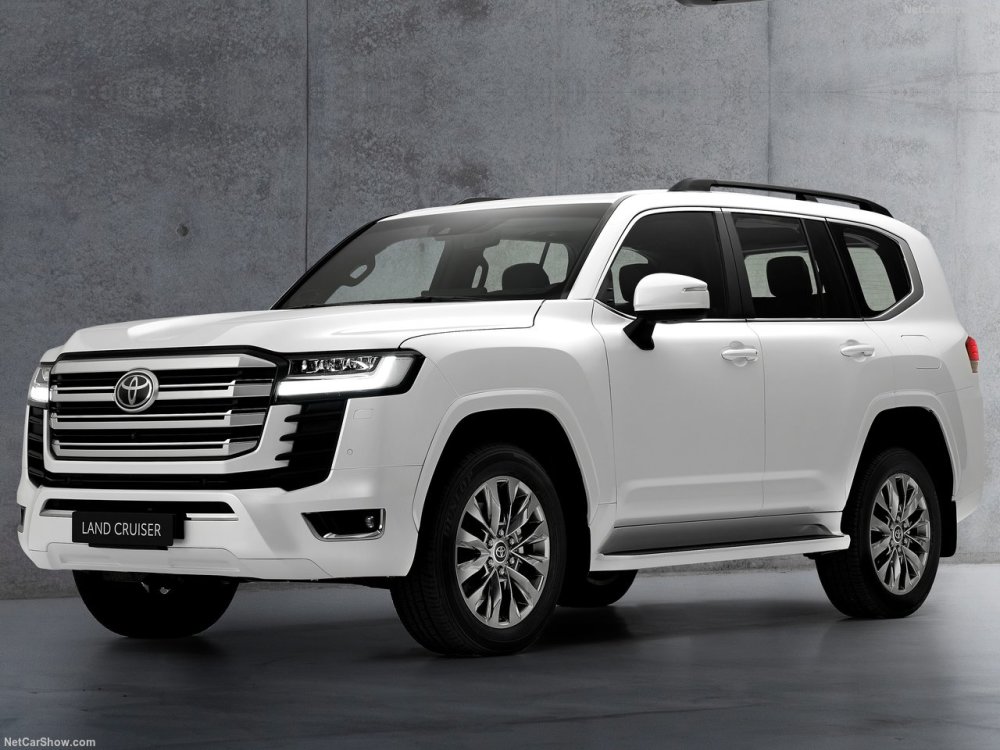 丰田全新一代兰德酷路泽发布三个前脸配10at国内引进预计70万起