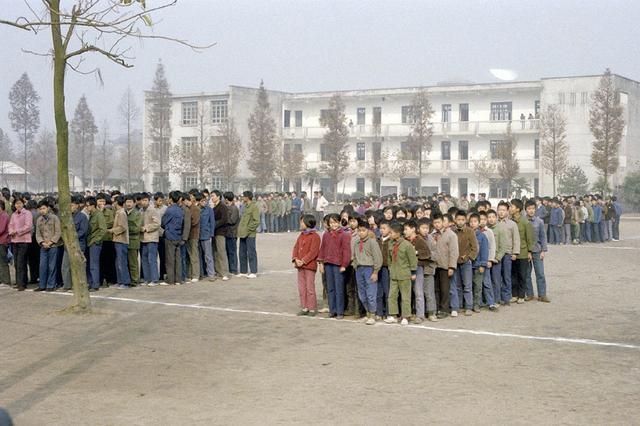 80年代的中国老照片,有没有你的童年