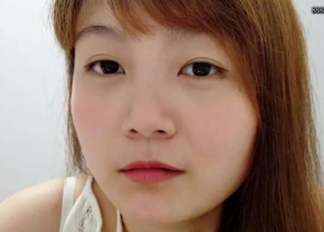 女主播深夜装扮成奥特曼在小区散步|奥特曼|斗鱼|冯雪娟