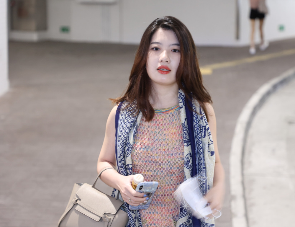 yvette chan,26岁,自由媒体人.stephine,美国回流 ,读心理学.