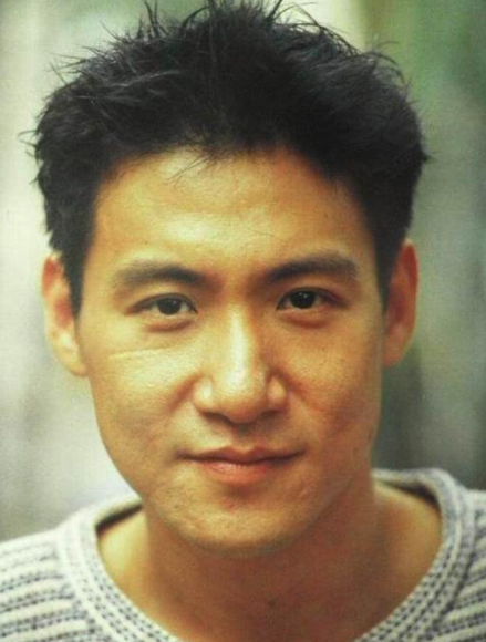 从船员小子到天王从酗酒被女友甩到歌坛传奇张学友的起伏人生