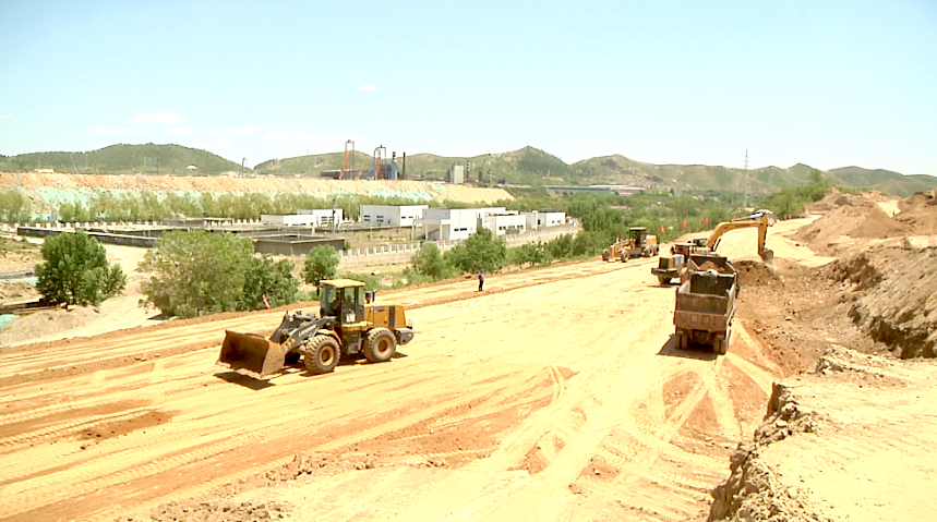 假期不停歇!涉县龙西公路改建工程加速推进