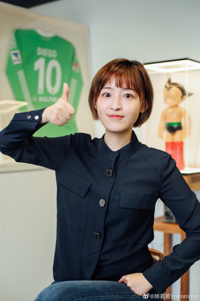 不舍！最美体育主播杨茗茗宣布离开央视，27岁怀孕生子后淡出荧屏_腾讯新闻
