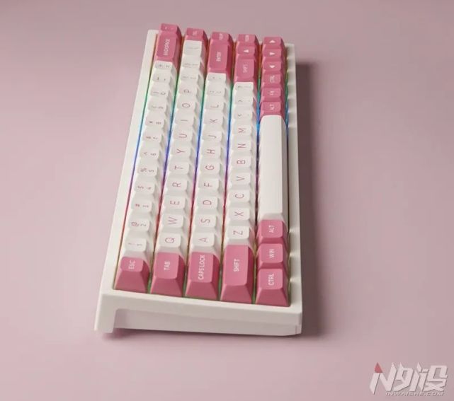闭眼冲！腹灵FL680三模无线机械键盘上手体验_腾讯新闻