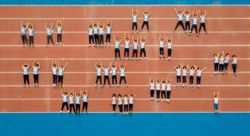 组图这就是青春的滤镜高考散场来看顺德一中创意毕业照