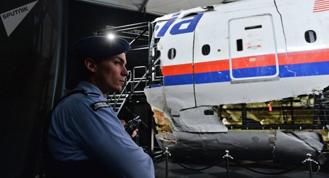 近日荷兰国际法庭就mh17案件召开听证会,4名嫌疑人出庭接受询问.