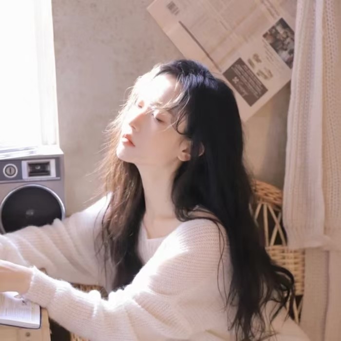 超可爱的女生头像阳光看见我们都会微笑