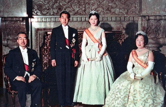 她是日本最长寿皇后 外媒盛赞拥有天使笑容 福寿双全享年97岁 全网搜