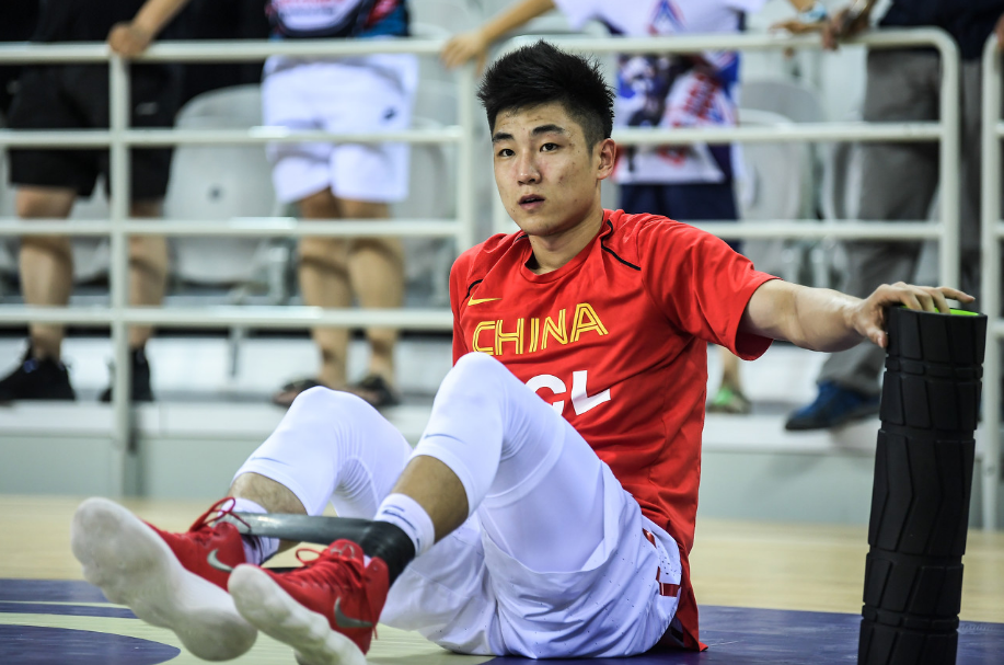 全能 成也全能，败也全能，高诗岩终究只能在CBA中闪耀