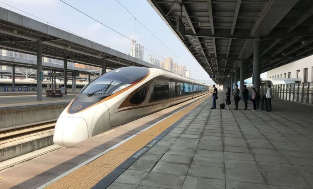 宝鸡南站加开高铁118列 应对端午小长假客流高峰