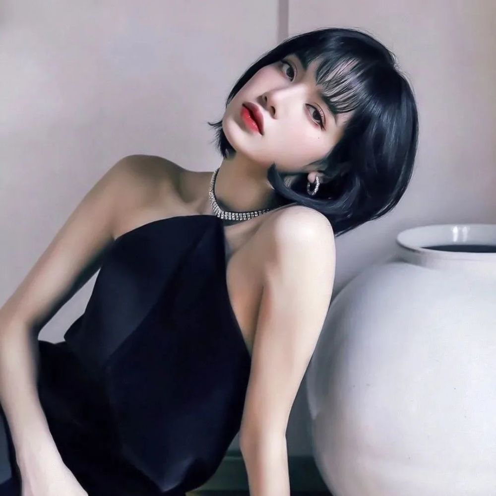 女生挺美的高清头像