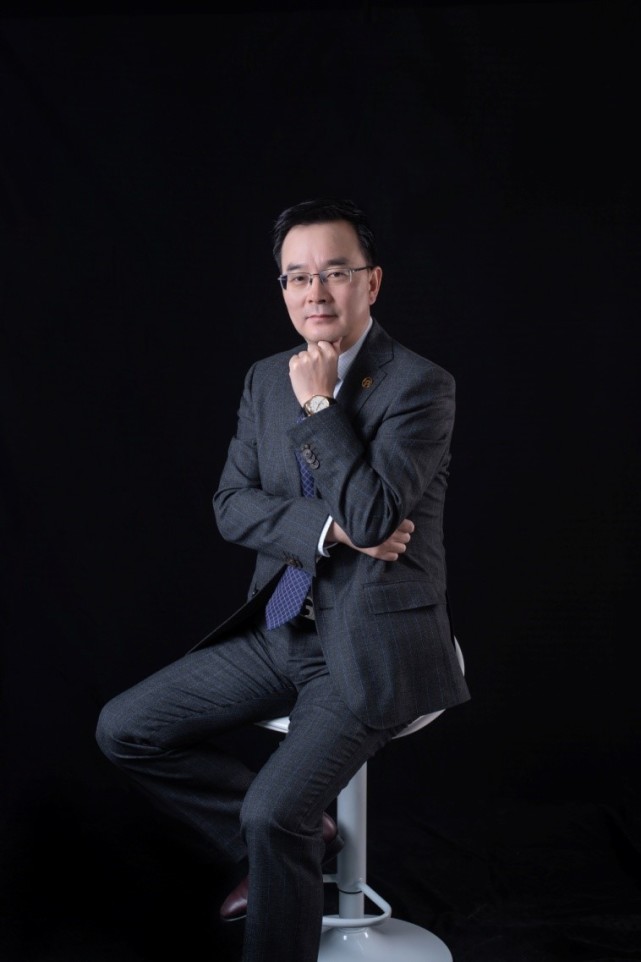 顾斌复客中国的轻资产战术