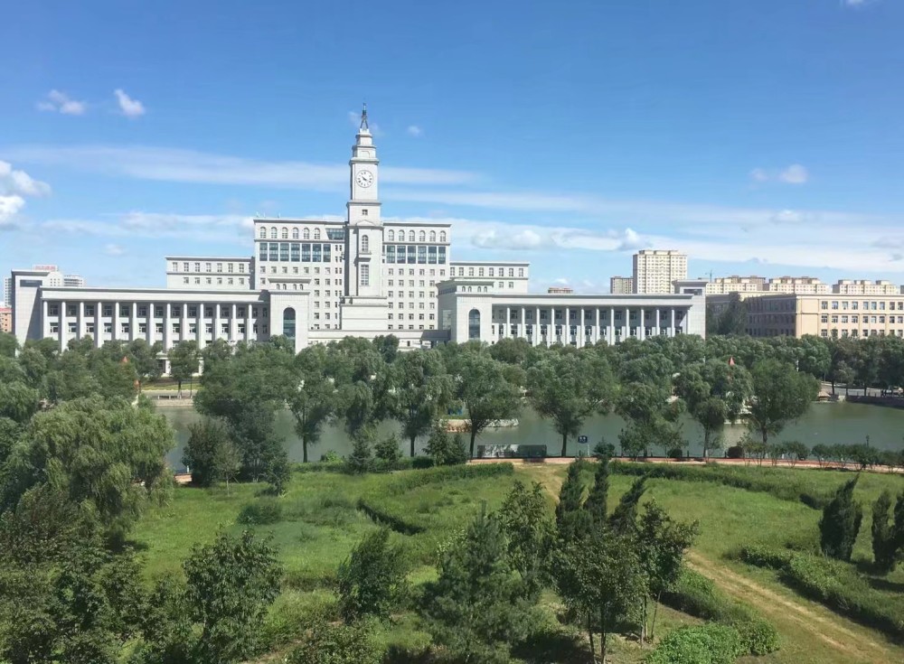 这三所师范大学录取分数线低,最适合中等生填报,还能获得铁饭碗