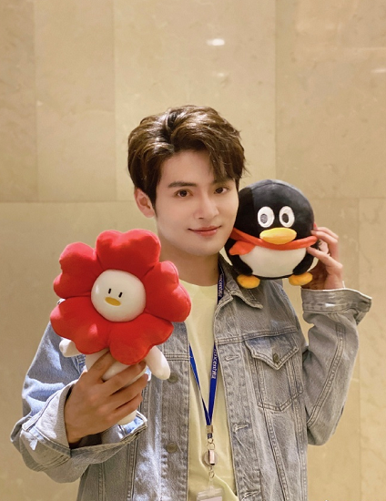 为什么赞多力丸米卡在快本没镜头?看到爆料后,网友都心疼他们仨