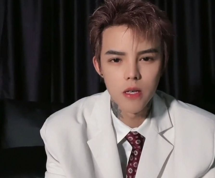 网红殷世航验核酸被偶遇,找到新职业后却害怕棉签,护士都无奈了_腾讯