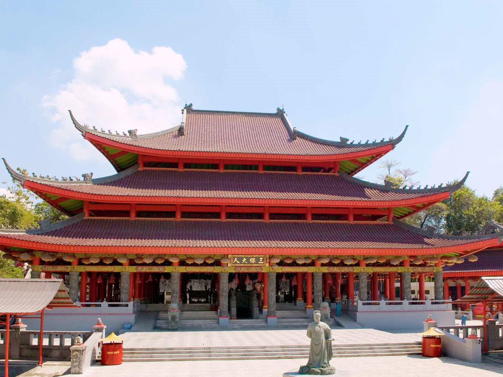 印尼有座以"中国太监"命名的城市,当地人很崇拜