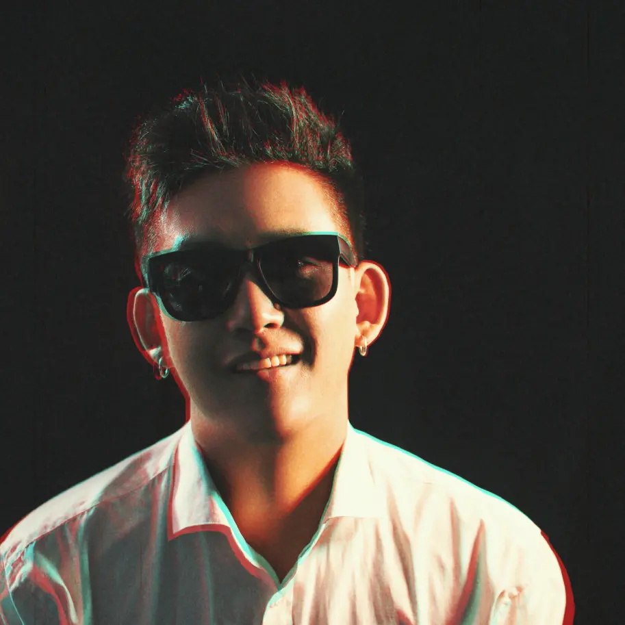 风靡的网红歌曲野摩托出自包头歌手