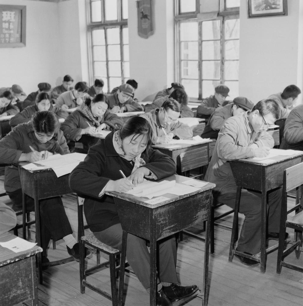 恢复高考时不我待用知识改变命运