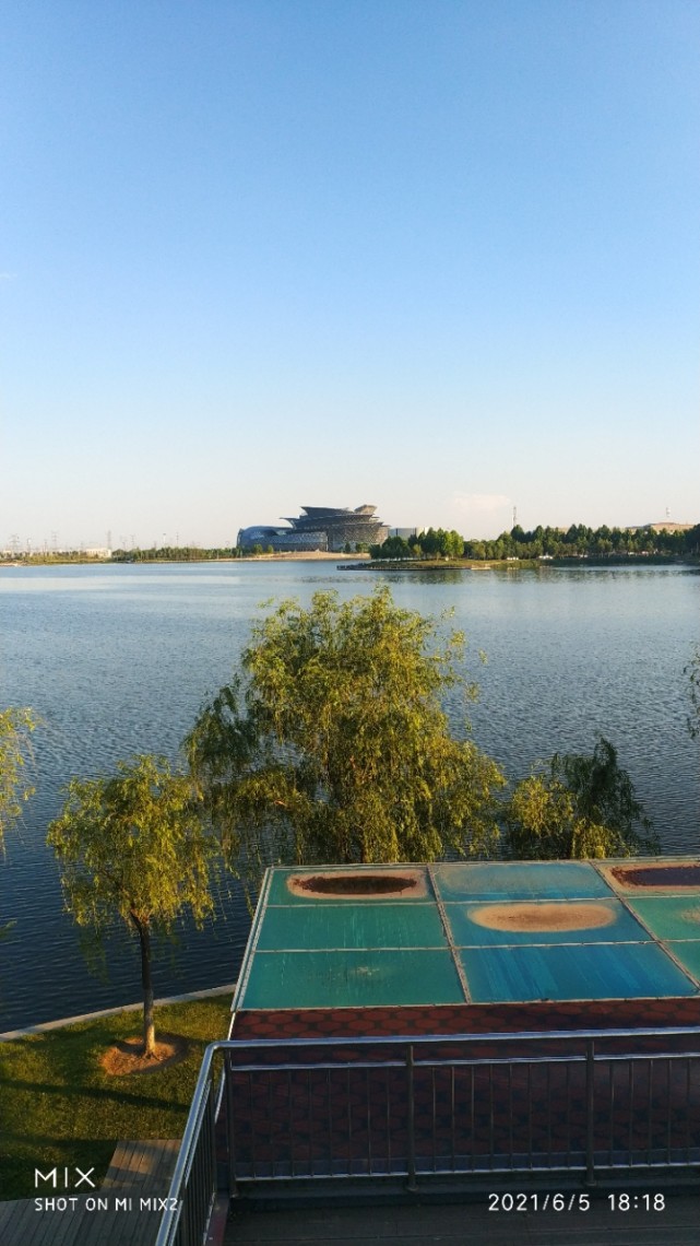 東營市清風湖為山東省最大城市公園位於東營市東城