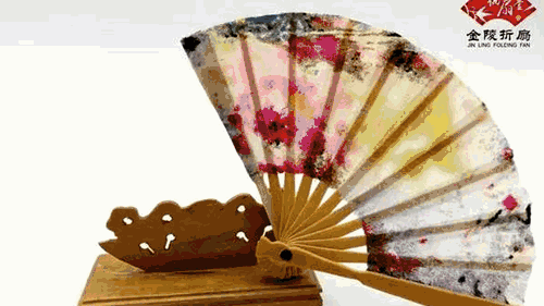 折扇是中国发明的吗