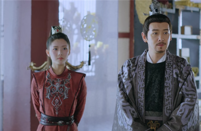 双世宠妃3皇上试探曲小檀怀疑她身份墨连城野心被发现