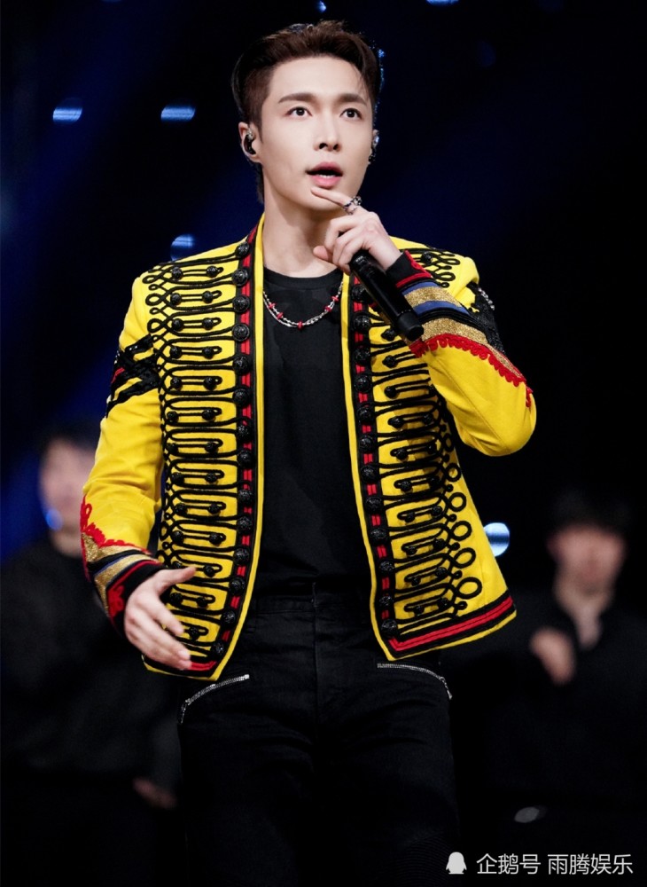 男歌手人气排行榜_华语男歌手影响力排名:时代少年团四人上榜,蔡徐坤张艺兴热度十足