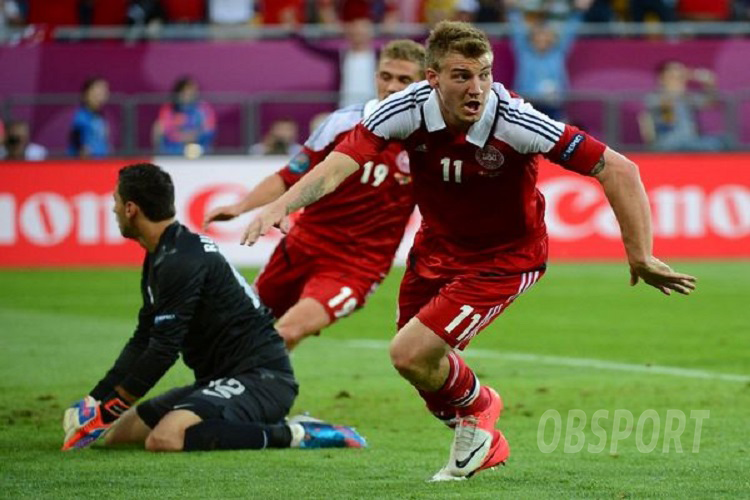 童话排行_三亚云彩旅拍婚纱照排名演绎经典爱情童话烟台威海婚纱摄影店排...