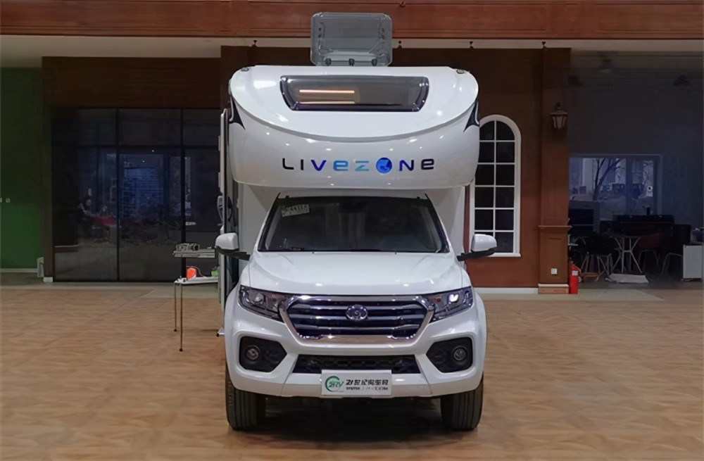 性价比之王柴油四驱单排皮卡 轻越野a型房车览众长城c7