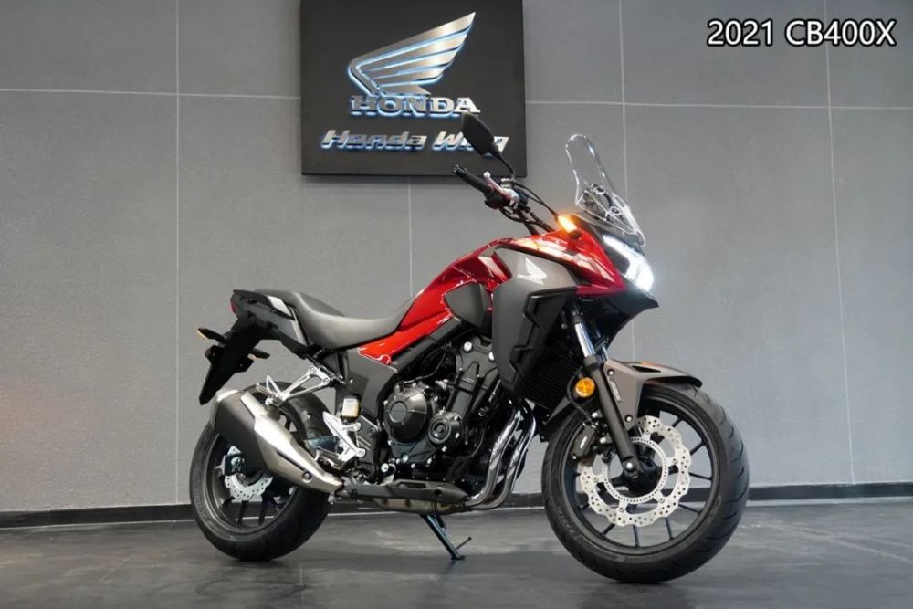本田cb400x新车到店它究竟怎么样和贵3万的500x比呢