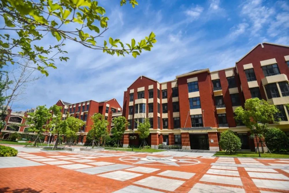 快看不限户籍招生这所华一系名校来了