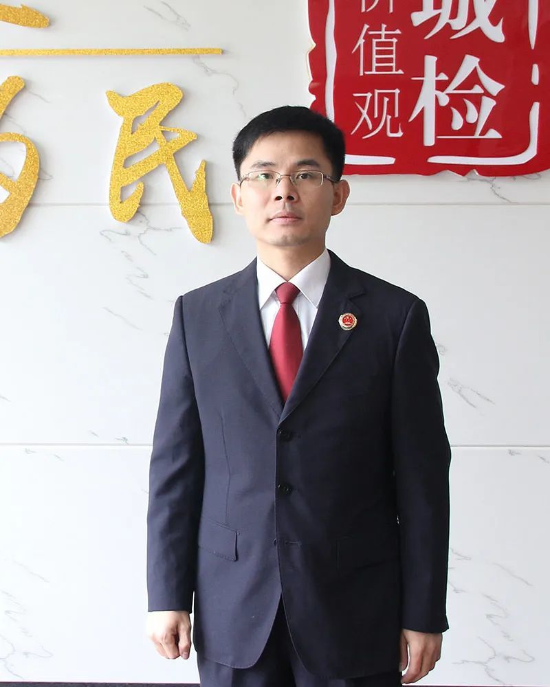 向先进看齐莆田5位检察官事迹入选全市优秀政法干警风采展