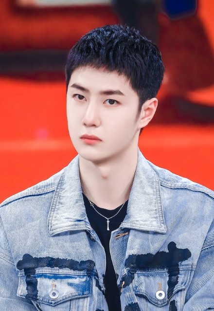 王一博短发造型更帅气