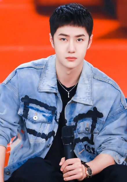 王一博短发造型更帅气