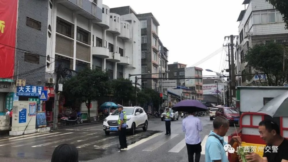 岔路口,重點景區路段,g78汕昆高速木衝隧道路段會有短時高峰通行時段