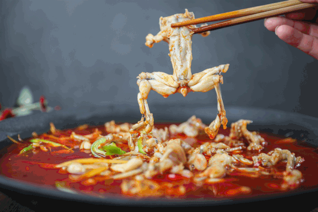 北京探店|端午打卡必吃美食～这称霸朋友圈的牛蛙锅!是吃货必来!