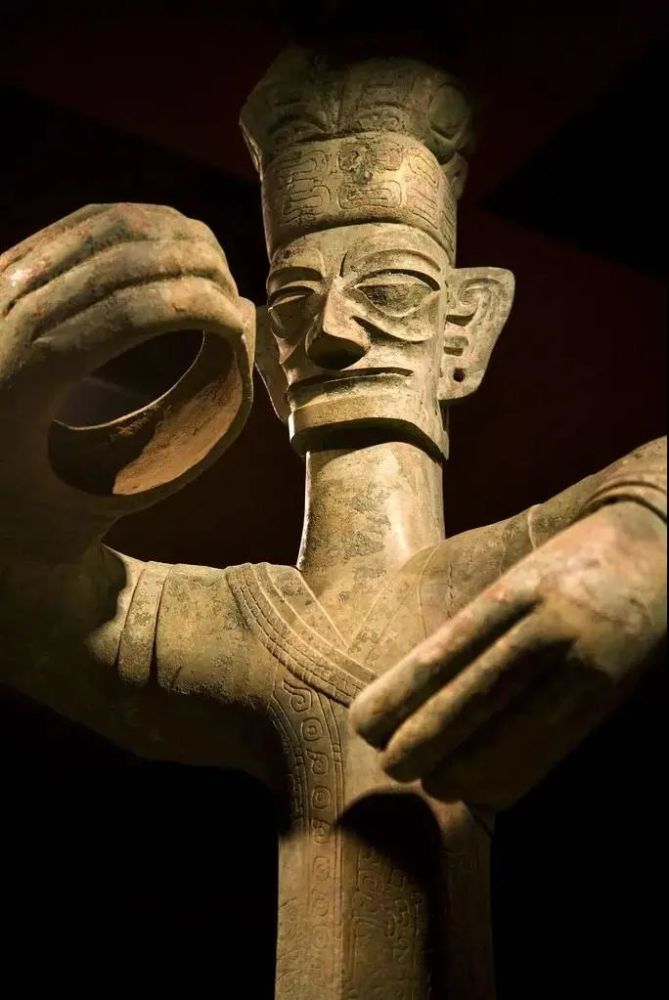 奇遇博物馆|霸屏热搜的三星堆,会给我们什么美术灵感?